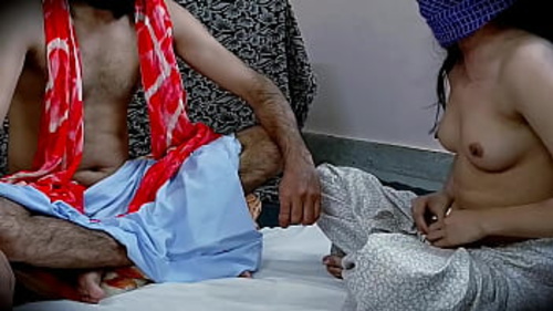 भारतीय महिला हैनकॉक अपने पार्टनर के साथ तीव्र यौन मुठभेड़ का आनंद लेती है