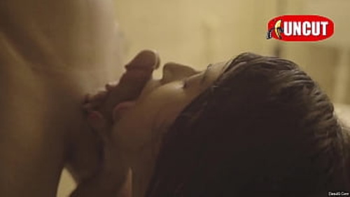जुनूनी भारतीय प्रेमियों की अनकट फुटेज।