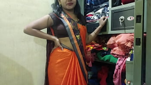 भारतीय परिपक्व महिला आशु का साड़ी उसके कामुक सौतेले भाई द्वारा फाड़ दिया जाता है और जोरदार तरीके से प्रवेश किया जाता है।