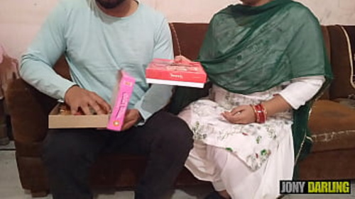 दिवाली के दिन, हमने अपने पैरों से आतिशबाजी बंद कर दी।