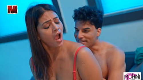 जुनूनी भारतीय कार्यकर्ता को उसके पर्यवेक्षक से ऑफिस में करियर में उन्नति के लिए तीव्र यौन मुठभेड़ मिलती है